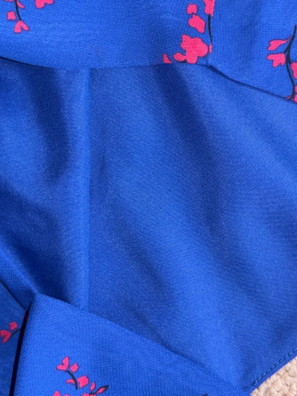 NWOT Ann Taylor Factory Royal Blue Red Floral Sleeveless Top XL - Picture 3 of 6